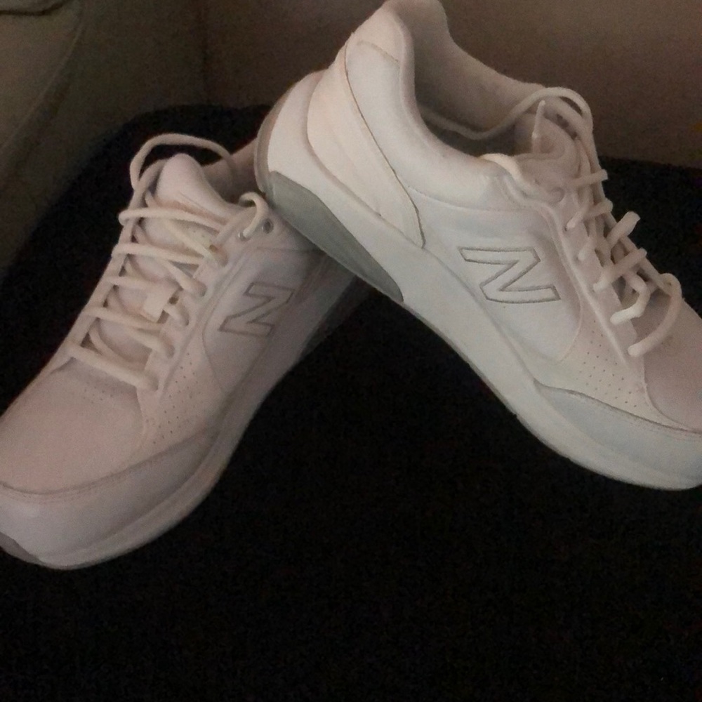 NEW BALANCE super clean size 8-1/2
